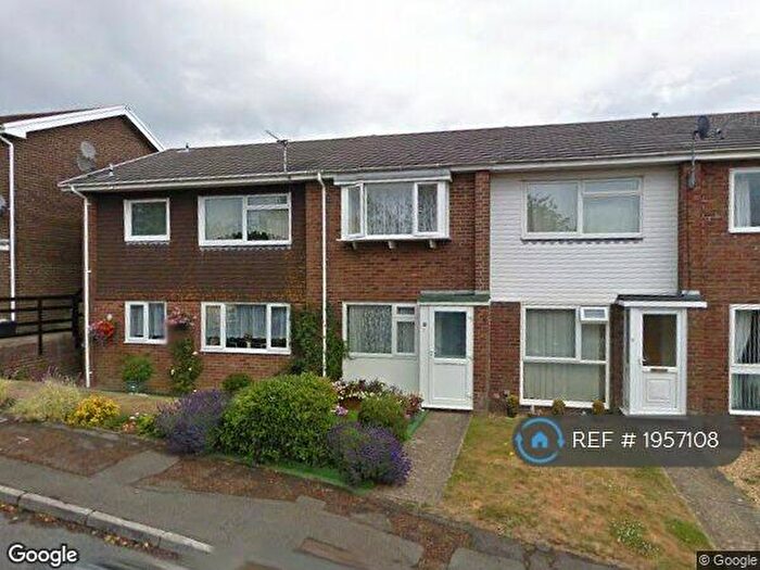 2 Bedroom Terraced House To Rent In Redver Gardens, Newport, PO30