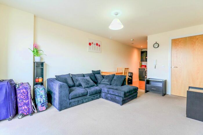 2 Bedroom Property To Rent In Cypress Point, Leeds, LS2