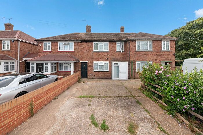 3 Bedroom Terraced House For Sale In Balmoral Drive, Hayes, UB4