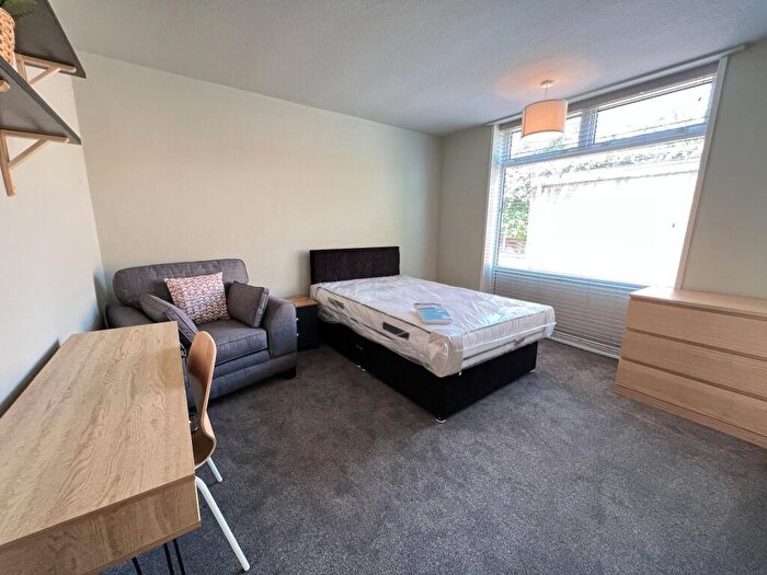 2 Bedroom Maisonette To Rent In Sycamore Court, Beeston, Nottingham, NG9