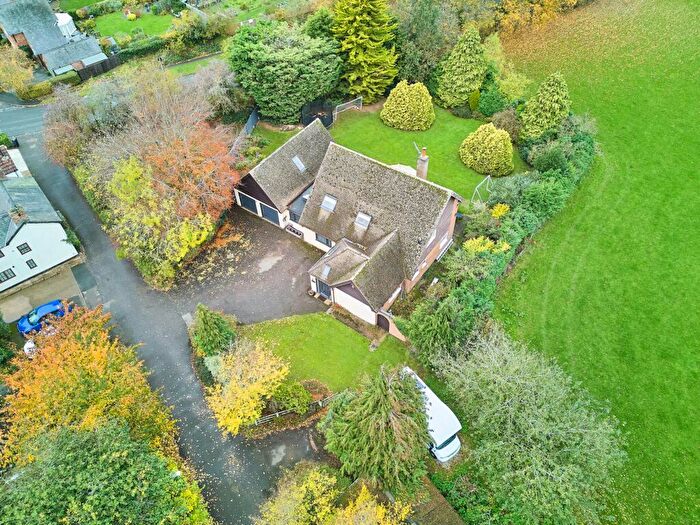 5 Bedroom Detached House For Sale In Manor Lane, Clifton Upon Dunsmore, CV23