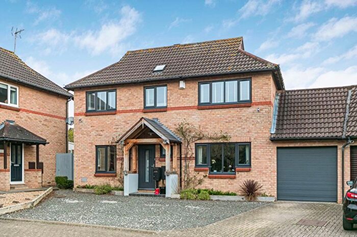4 Bedroom Detached House For Sale In Nathanial Close, Shenley Church End, Milton Keynes, MK5
