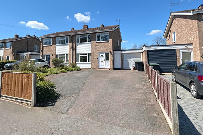 3 Bedroom Semi-Detached House For Sale In The Green, Stotfold, Hitchin, SG5