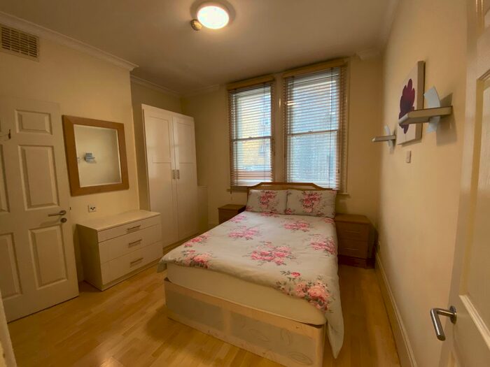 1 Bedroom Flat To Rent In White Horse Street, London, W1J