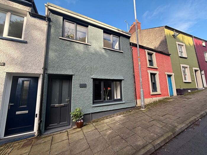 2 Bedroom Terraced House For Sale In Castle Street, Narberth, Pembrokeshire, SA67