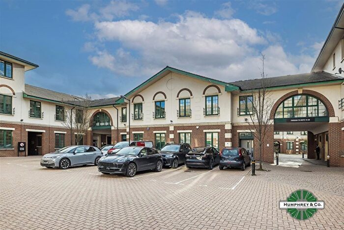 Office To Rent In Unity Trading Estate, Southend Road, Woodford Green, IG8