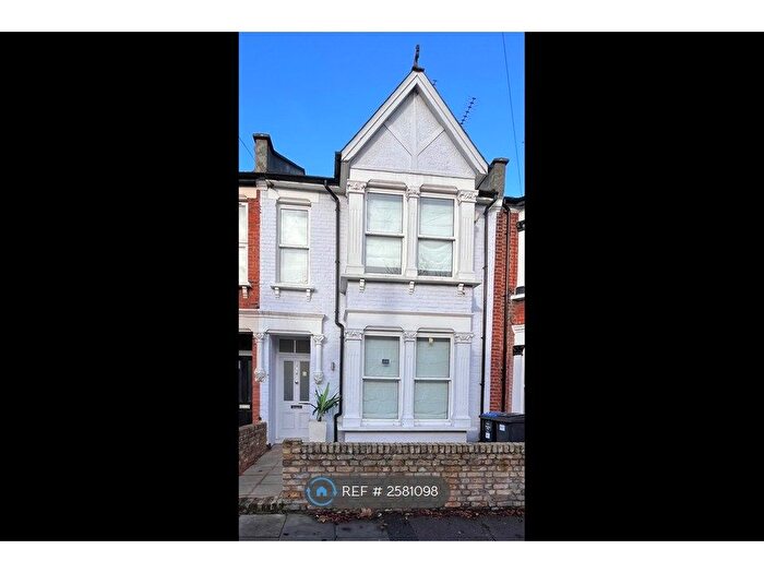 4 Bedroom Terraced House To Rent In Fortungate Road, Harlesden, NW10