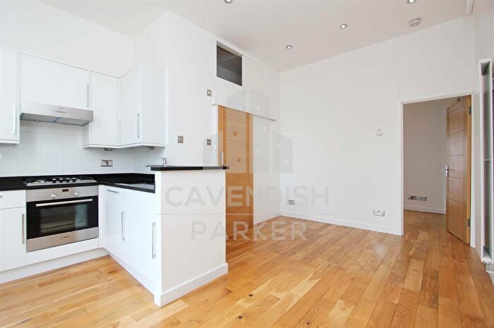 1 Bedroom Flat To Rent In Barnsbury Square, Islington, London, N1