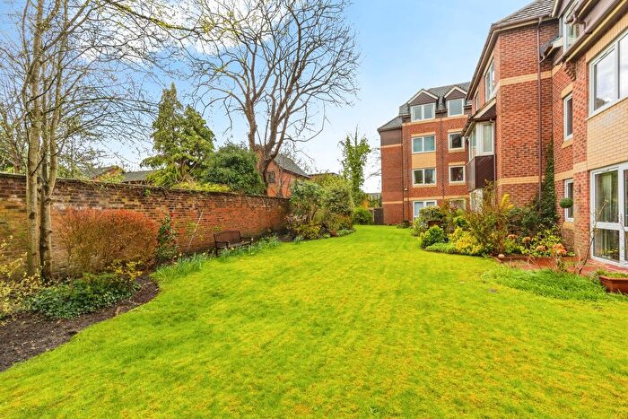 1 Bedroom Flat For Sale In Edge Lane, Manchester, Lancashire, M21