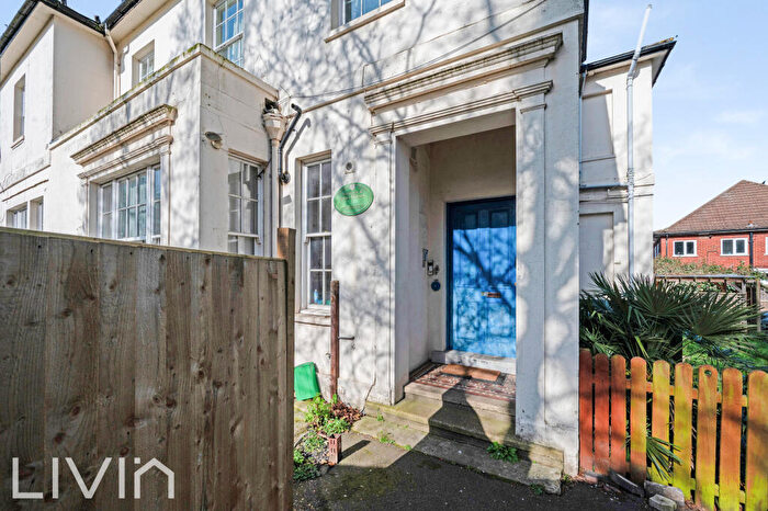 2 Bedroom Flat For Sale In Addiscombe Road, Croydon, Surrey, CR0