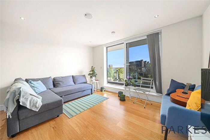 2 Bedroom Flat For Sale In Lensbury Avenue, London, SW6