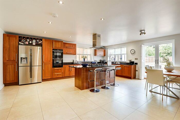 4 Bedroom Detached House For Sale In Clarkes Lane, Beeston, Nottinghamshire, NG9