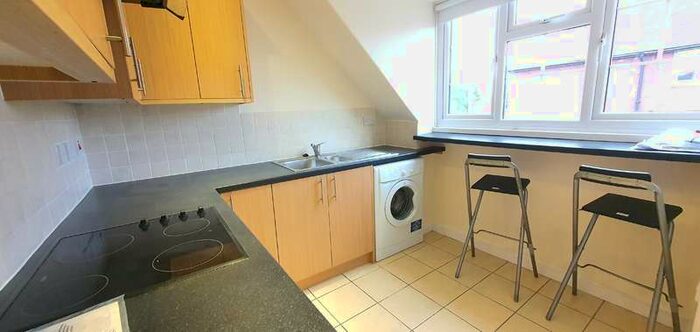 1 Bedroom Apartment To Rent In Bulstrode Way, Gerrards Cross, SL9