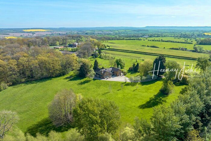 6 Bedroom Detached House For Sale In Pillerton Priors, Warwickshire, CV35