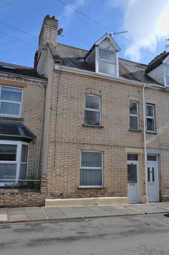 3 Bedroom Terraced House To Rent In Victoria Street, Barnstaple, Devon, EX32