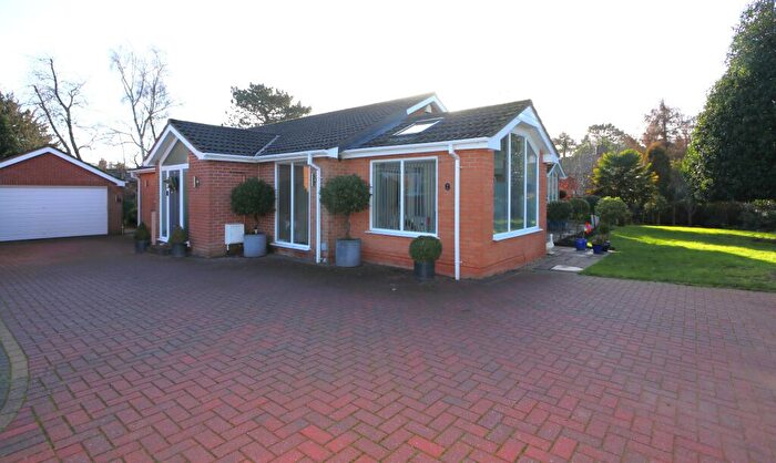 3 Bedroom Bungalow For Sale In Grange Close, Ticknall, DE73