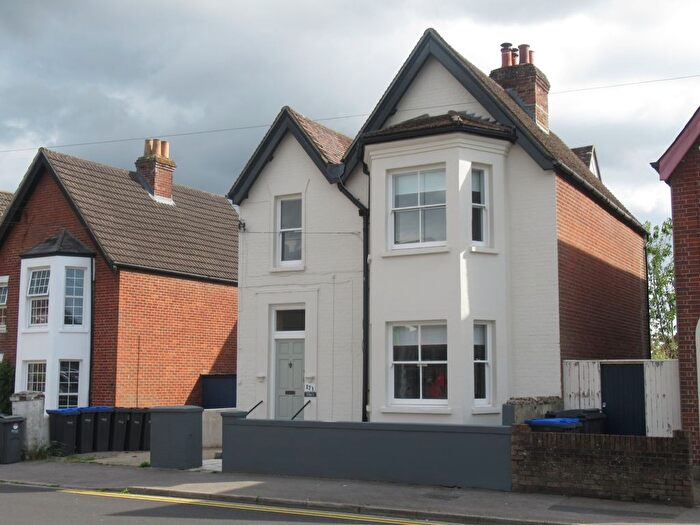 2 Bedroom Maisonette To Rent In Wilton Road, Salisbury, Wiltshire, SP2