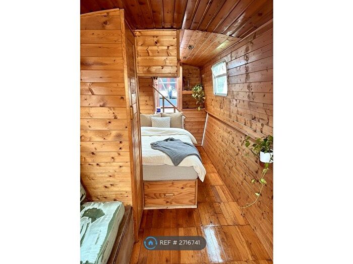 1 Bedroom Houseboat To Rent In Alfred Road, London, W2