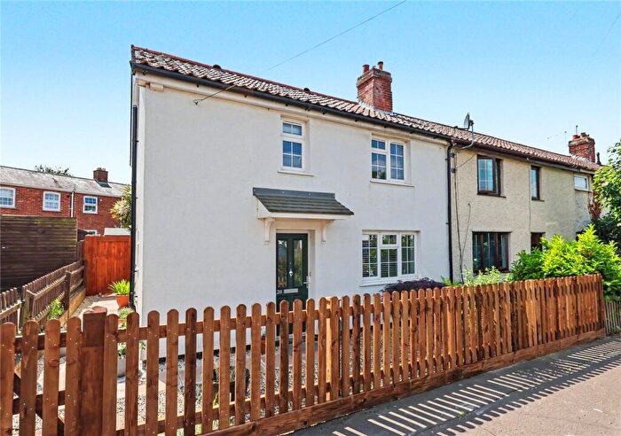 3 Bedroom End Of Terrace House For Sale In Appleyard Crescent, Norwich, Norfolk, NR3