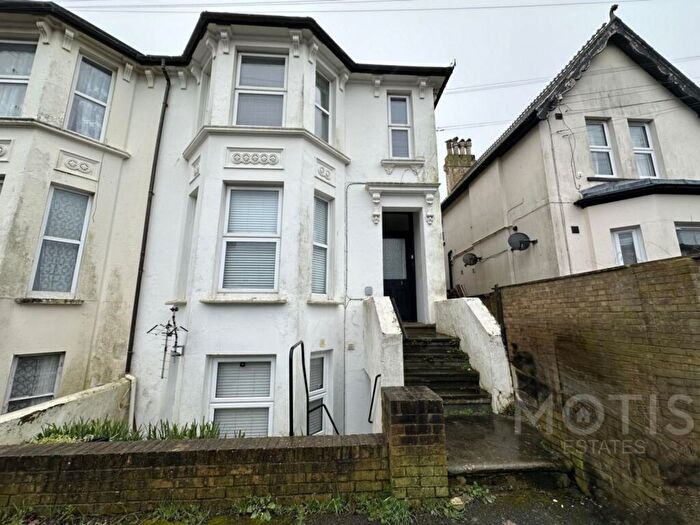 2 Bedroom Flat To Rent In Claremont Road, Folkestone, CT20
