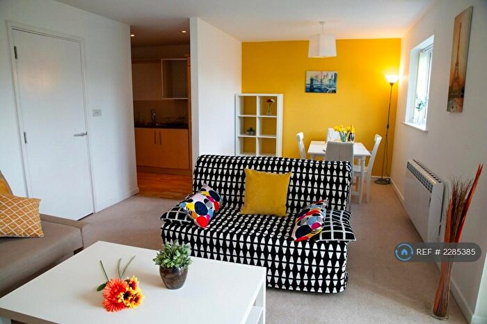 2 Bedroom Flat To Rent In West Bridgford, Nottingham, NG2