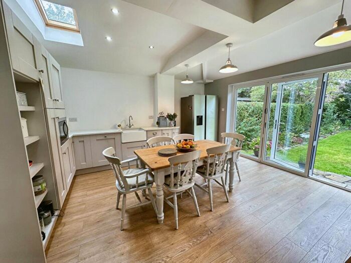 4 Bedroom Detached House For Sale In Park Road, Prestwich, M25