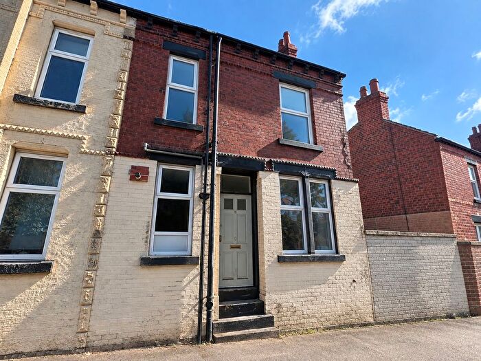 2 Bedroom End Of Terrace House To Rent In Moorfield Street, Armley, Leeds, West Yorkshire, LS12