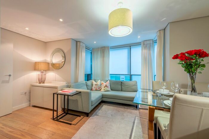 3 Bedroom Flat To Rent In Merchant Square, Paddington, London, W2