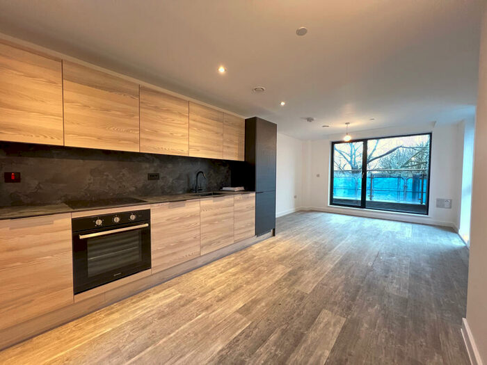 2 Bedroom Apartment To Rent In Urban Green, Old Trafford, M16