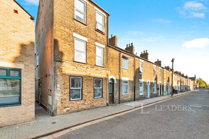 4 Bedroom Terraced House To Rent In Kingston Street, CB1
