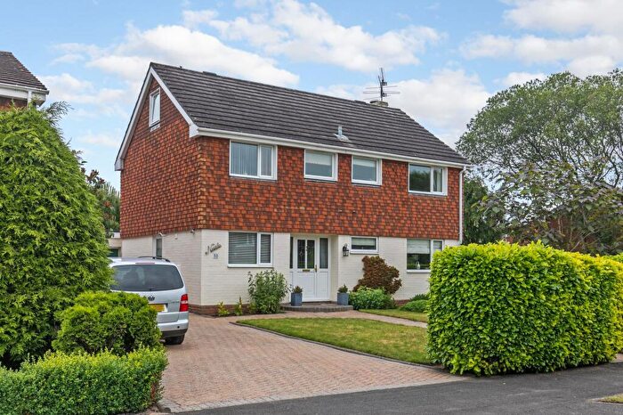 4 Bedroom Detached House For Sale In Hookpit Farm Lane, Kings Worthy, SO23