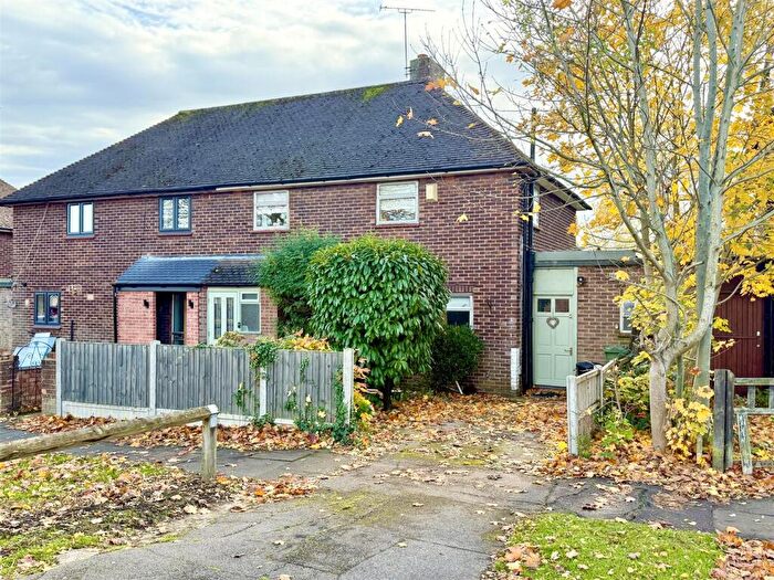 3 Bedroom Semi-Detached House For Sale In Elizabeth Road, Pilgrims Hatch, Brentwood, CM15