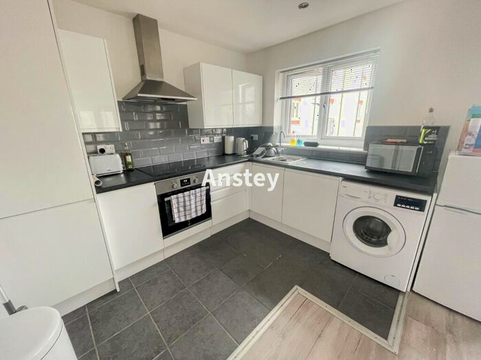 1 Bedroom Flat To Rent In Paynes Road, Southampton, SO15