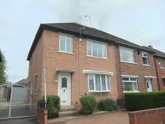 3 Bedroom Semi-Detached House To Rent In Richmond Park Avenue, Sheffield, S13