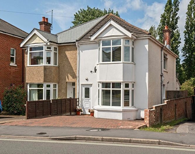 2 Bedroom Semi-Detached House For Sale In Manor Farm Road, Bitterne Park, Southampton, Hampshire, SO18