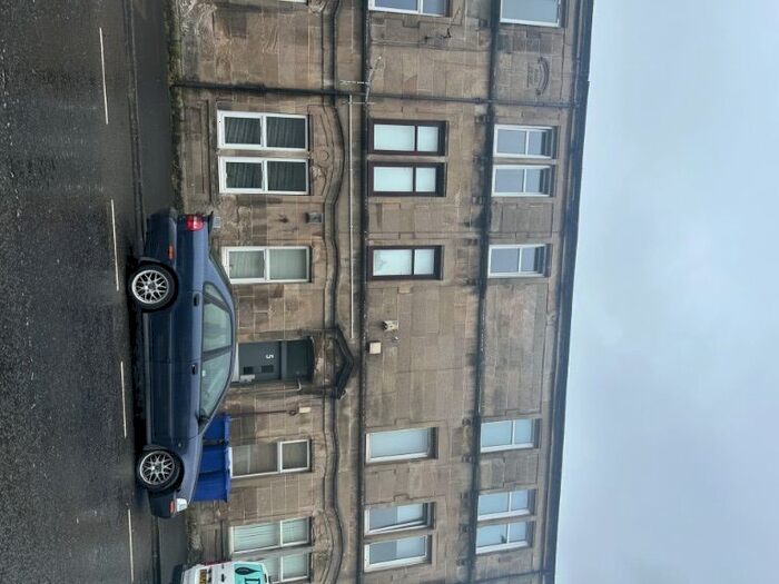 2 Bedroom Flat To Rent In Greenock Road, Paisley, Renfrewshire, PA3