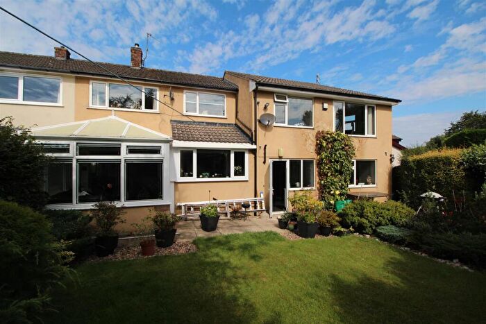 5 Bedroom Semi-Detached House To Rent In Mayfield Grove, Wilsden, Bradford, BD15