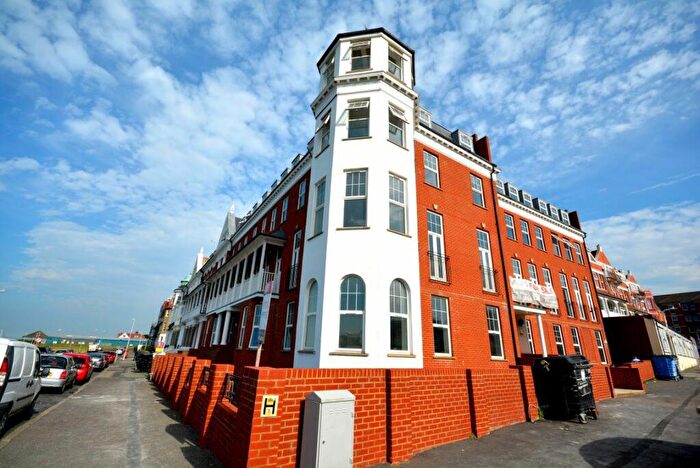 2 Bedroom Flat To Rent In Endcliffe Apartments, First Ave, Margate, CT9