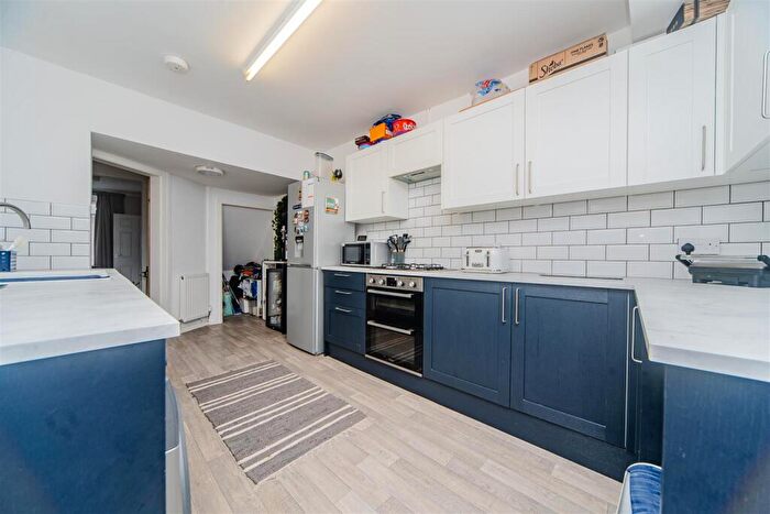 3 Bedroom Terraced House For Sale In Castle Street, Barry, CF62