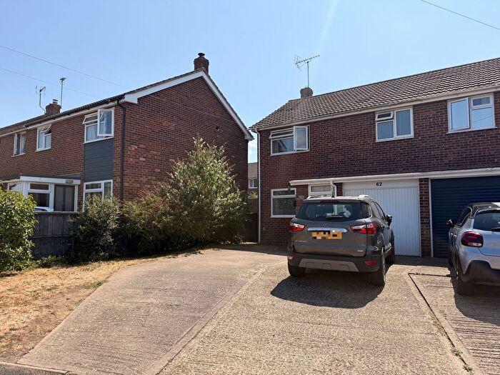 3 Bedroom Semi-Detached House For Sale In Westfield Avenue, Northway, Tewkesbury, GL20