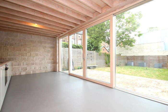 2 Bedroom Flat To Rent In Langdon Park Road, Highgate, N6