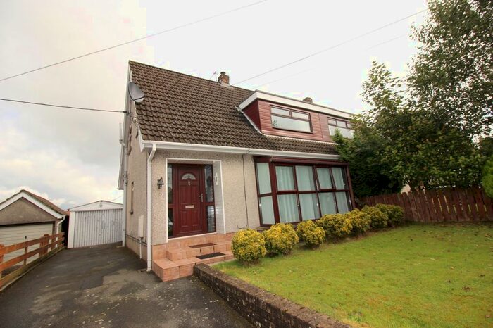 3 Bedroom Semi-Detached House For Sale In Plantation Avenue, Lisburn, County Down, BT27