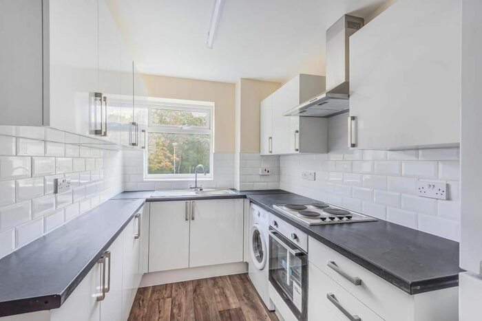 2 Bedroom Maisonette To Rent In Didcot, Oxfordshire OX11