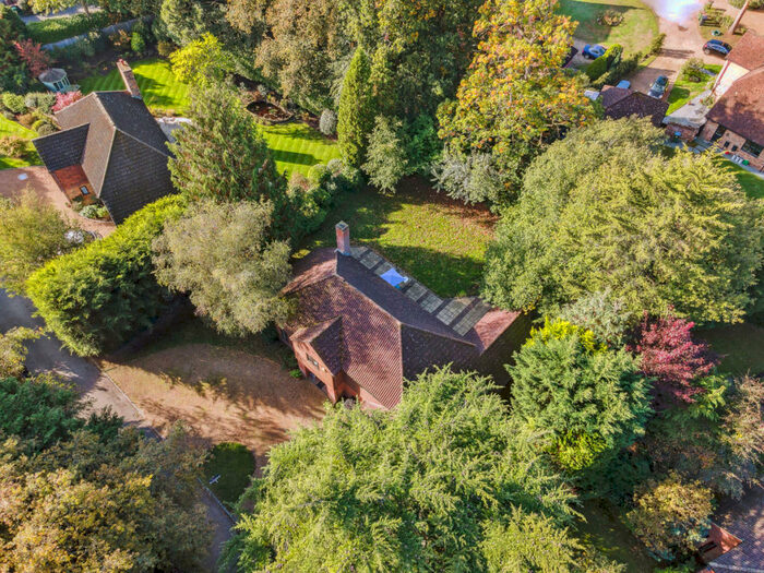 5 Bedroom Detached House To Rent In Littleworth Lane, Esher, KT10