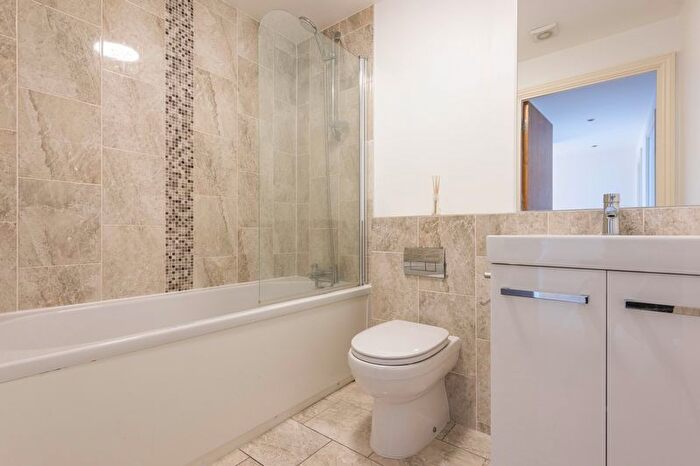 2 Bedroom Flat For Sale In Church Street, Walton-On-Thames, KT12