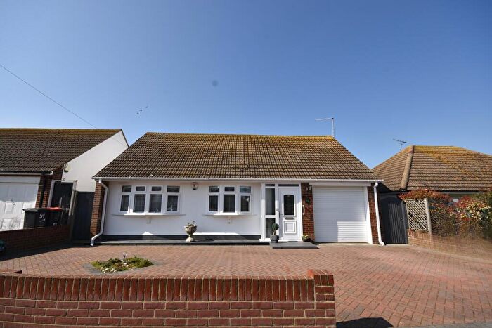 3 Bedroom Detached Bungalow For Sale In Gloucester Avenue, Margate, CT9