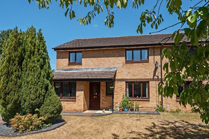 3 Bedroom Semi-Detached House For Sale In Caversfield, Oxfordshire, OX27