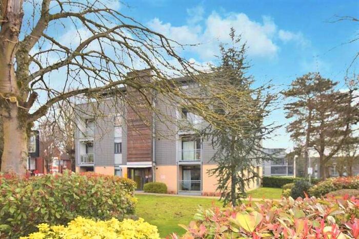 1 Bedroom Property To Rent In St. Peters Road Newsom Place, St. Albans, AL1