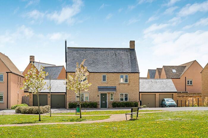 4 Bedroom Detached House For Sale In Trubshaw Way, Fairford, GL7