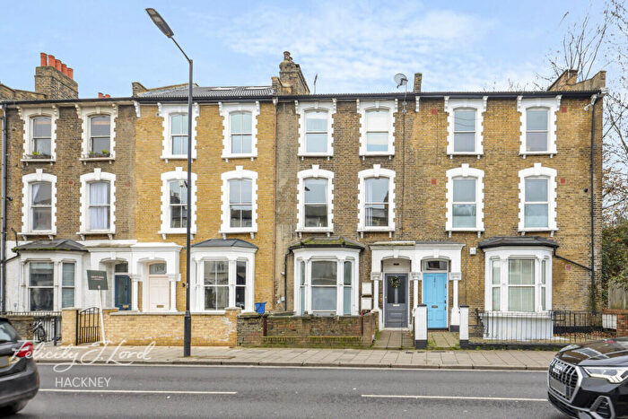 1 Bedroom Flat For Sale In Graham Road, London, E8